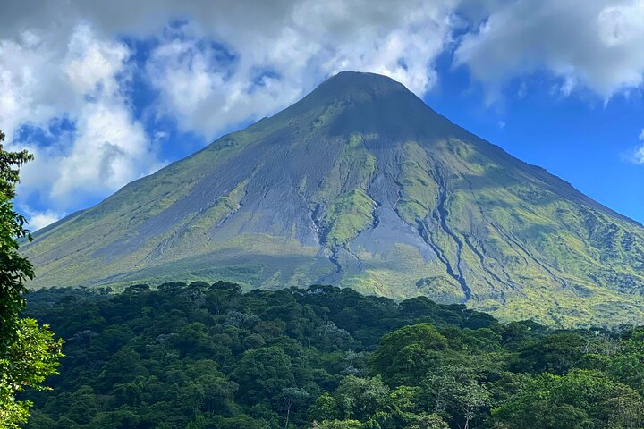 ARENAL VOLCANO 